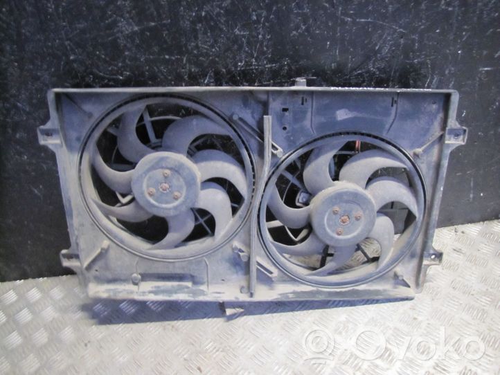 Seat Alhambra (Mk2) Convogliatore ventilatore raffreddamento del radiatore 01303038780130303881