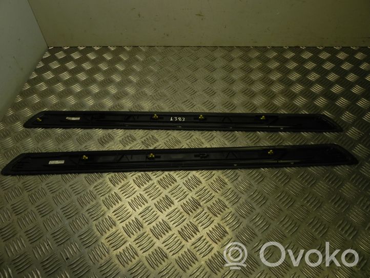 BMW 1 F20 F21 Muu kynnyksen/pilarin verhoiluelementti 8055499