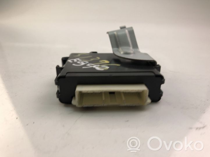 Toyota Prius (XW30) Module d'éclairage LCM 8996047062