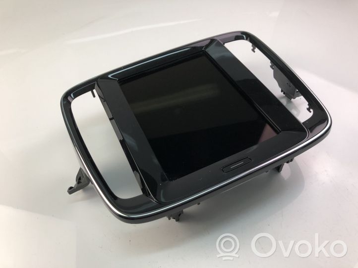 Volvo XC90 Monitor / wyświetlacz / ekran 31682851AA