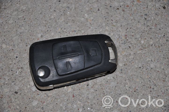 Opel Vectra C Ignition key/card 