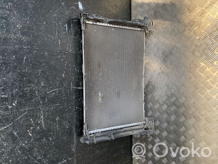 Mercedes-Benz C AMG W205 Dzesēšanas šķidruma radiators A0995007303A0995042218