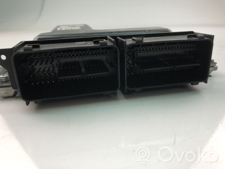 Volvo S90, V90 Calculateur moteur ECU 32242005