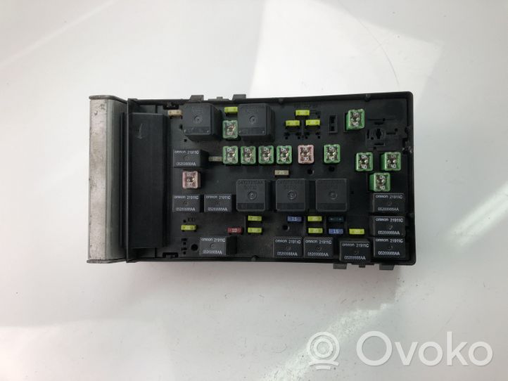 Dodge Caravan Fuse box set 05144505AD