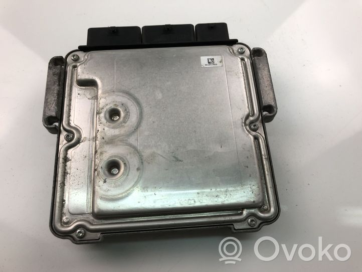 Renault Trafic II (X83) Sterownik / Moduł ECU 237101754R