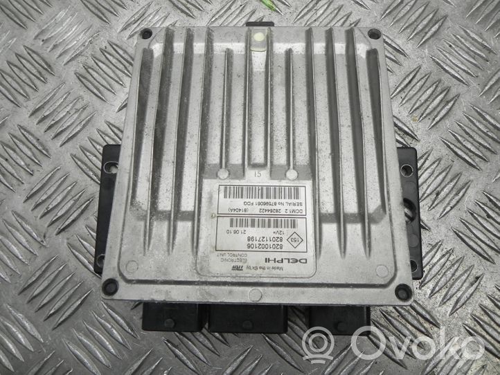 Dacia Sandero Sterownik / Moduł ECU 821002106