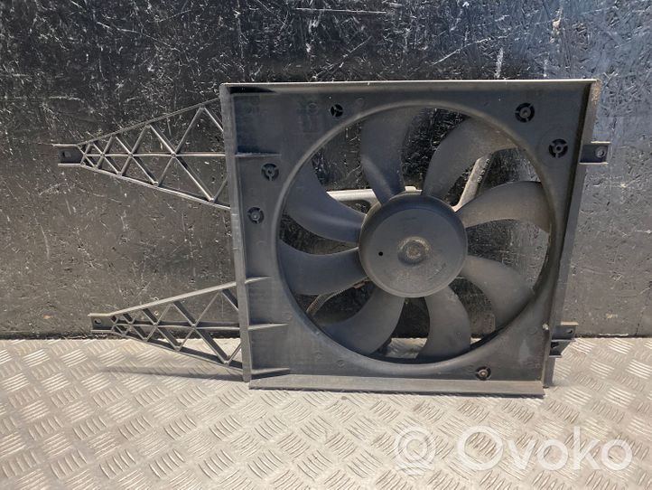 Volkswagen Polo IV 9N3 Kale ventilateur de radiateur refroidissement moteur 6Q0121207