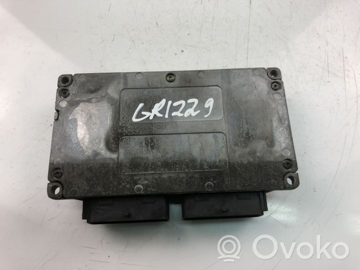 Renault Twingo II Calculateur moteur ECU 8200213228