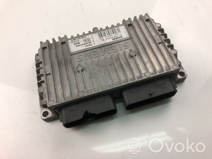 Peugeot 406 Module de contrôle de boîte de vitesses ECU 9639944380