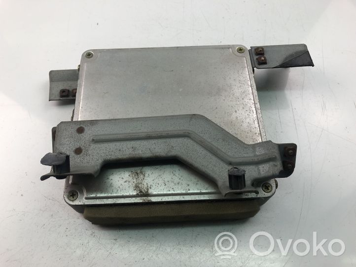 Toyota Corolla E100 Calculateur moteur ECU 8966087714