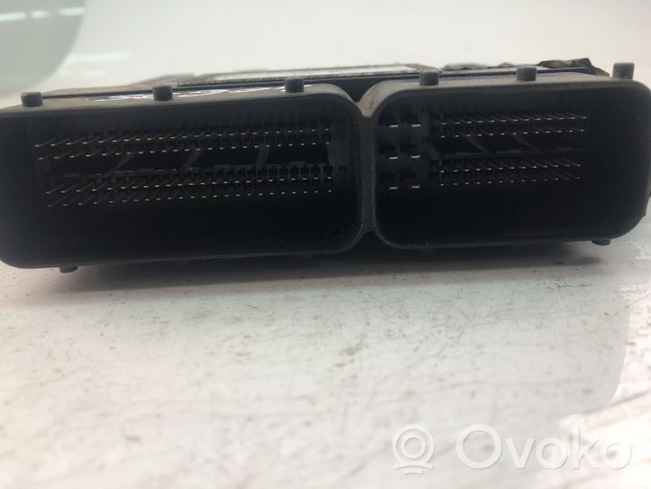 KIA Ceed Sterownik / Moduł ECU 391302A720