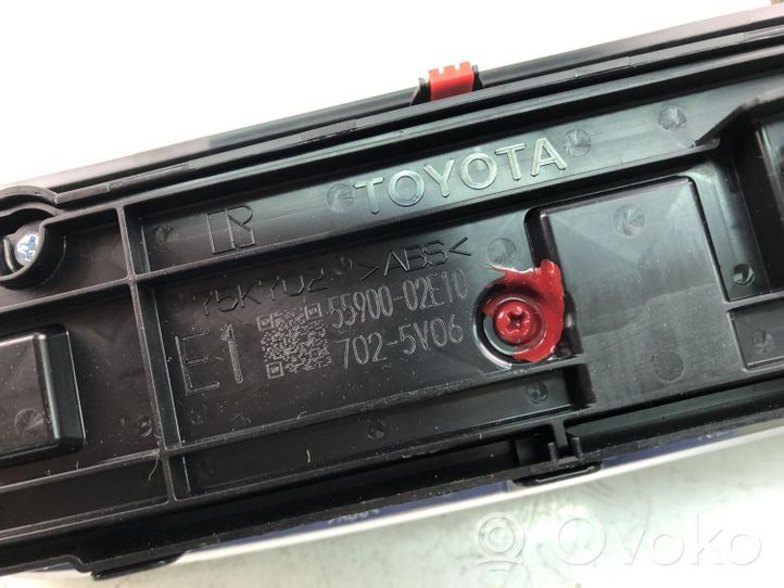 Toyota Corolla E160 E170 Oro kondicionieriaus/ klimato/ pečiuko valdymo blokas (salone) 5590002E10