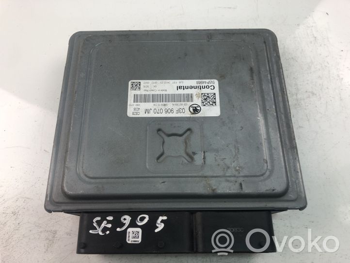 Skoda Rapid (NH) Calculateur moteur ECU 03F906070JM