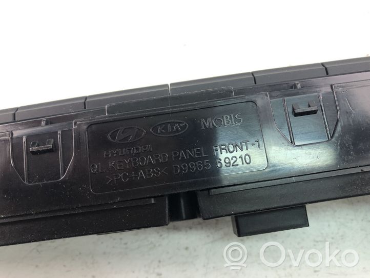 KIA Sportage Other switches/knobs/shifts D996568020
