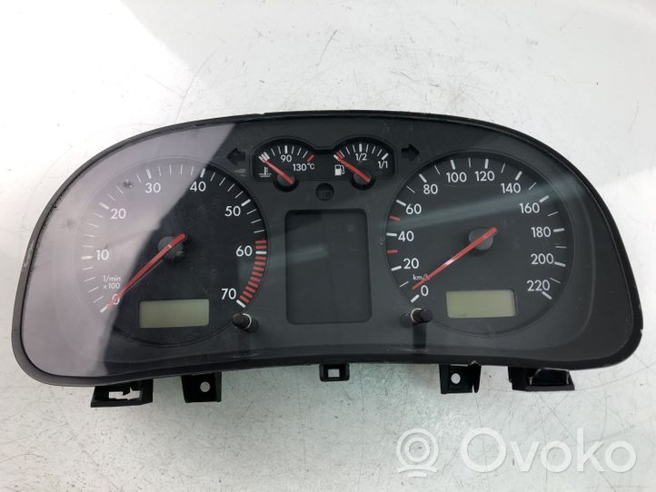 Volkswagen Golf IV Compteur de vitesse tableau de bord 1J0919861