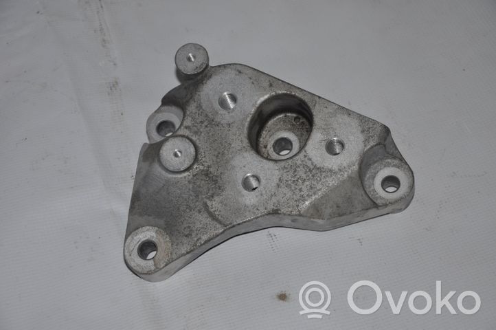 Chrysler Pacifica Supporto di montaggio scatola del cambio 68470172AA