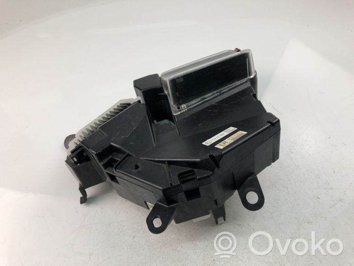 Toyota Prius (XW30) Monitori/näyttö/pieni näyttö 8310847020C