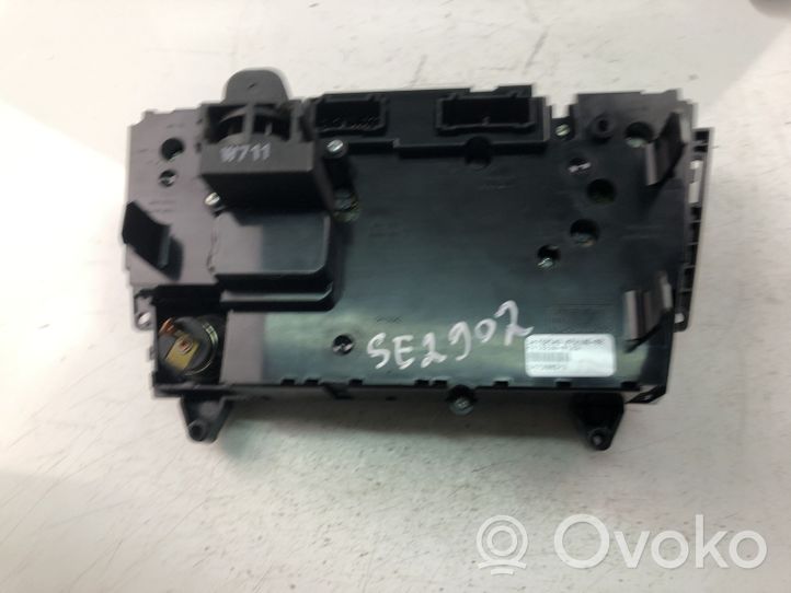 Volvo V70 Ilmastoinnin ohjainlaite 30782503