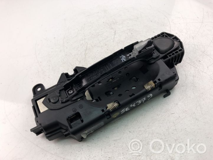 Audi A4 S4 B9 Klamka zewnętrzna drzwi przednich 8W0837206