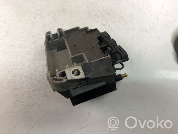 Volvo 440 High voltage ignition coil S102020003B