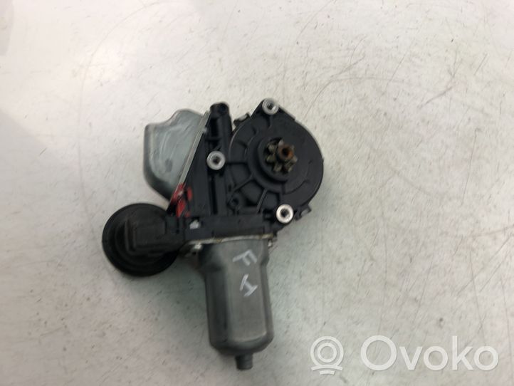 Toyota Prius (XW30) Moteur de lève-vitre de porte avant 8571030400