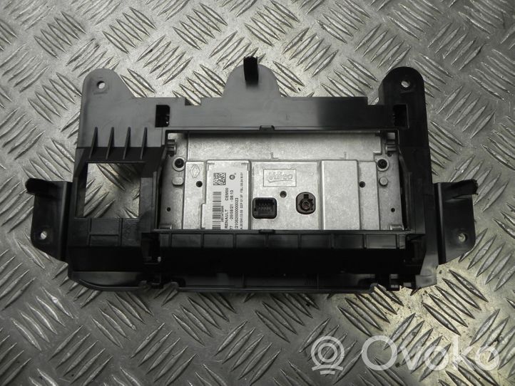 Renault Twingo III Radio/CD/DVD/GPS head unit 280347286R