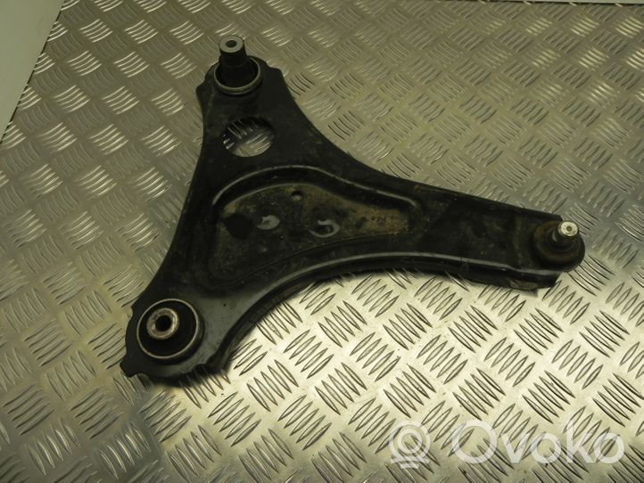 Renault Twingo III Braccio di controllo sospensione posteriore superiore/braccio oscillante 545049600R