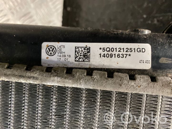 Volkswagen PASSAT B8 Radiatore di raffreddamento 5Q0121251GD