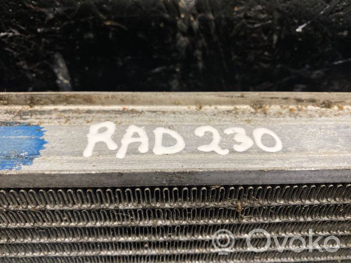 Audi A4 S4 B8 8K Radiateur de refroidissement 4F0121251D