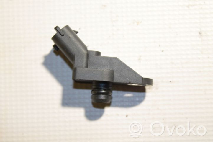 Opel Corsa C Sensor de presión de combustible FAE15057