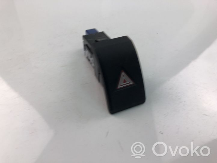 Toyota RAV 4 (XA50) Botón interruptor de luz de peligro 4721E9D