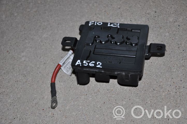 BMW 5 F10 F11 Power management control unit 7599336