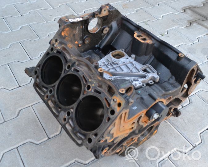 Audi A6 S6 C7 4G Blokas 059023