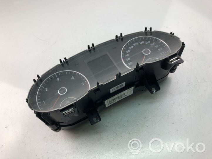 Volkswagen Sharan Speedometer (instrument cluster) 7N0920870P