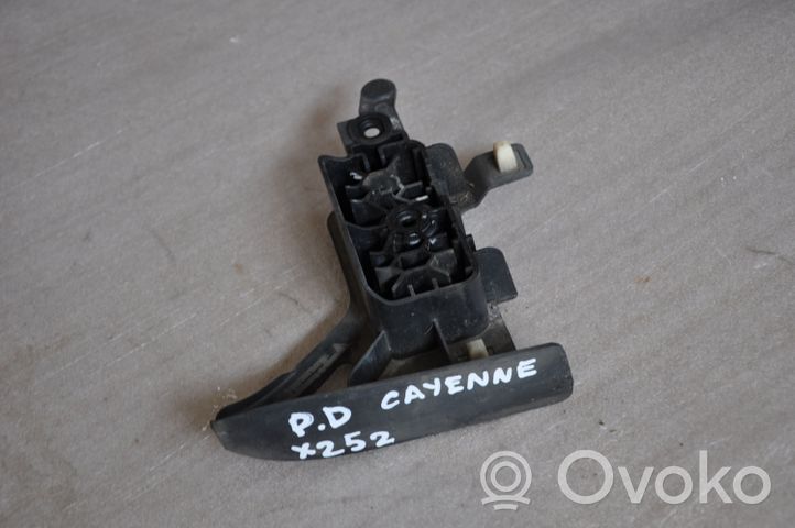 Porsche Cayenne (92A) Base della presa Jacking 7P5802830A