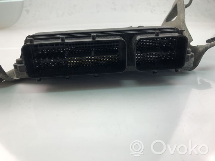 Toyota Auris 150 Sterownik / Moduł ECU 8966102D82