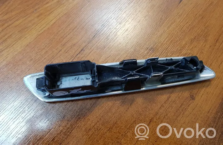 BMW 5 F10 F11 Priekinio kėbulo slenksčio apdaila 7336648