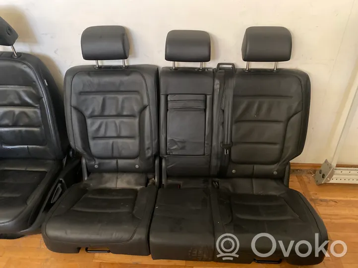 Volkswagen Touareg II Sitze komplett 