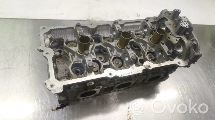 Nissan Interstar Engine head VQ35DE