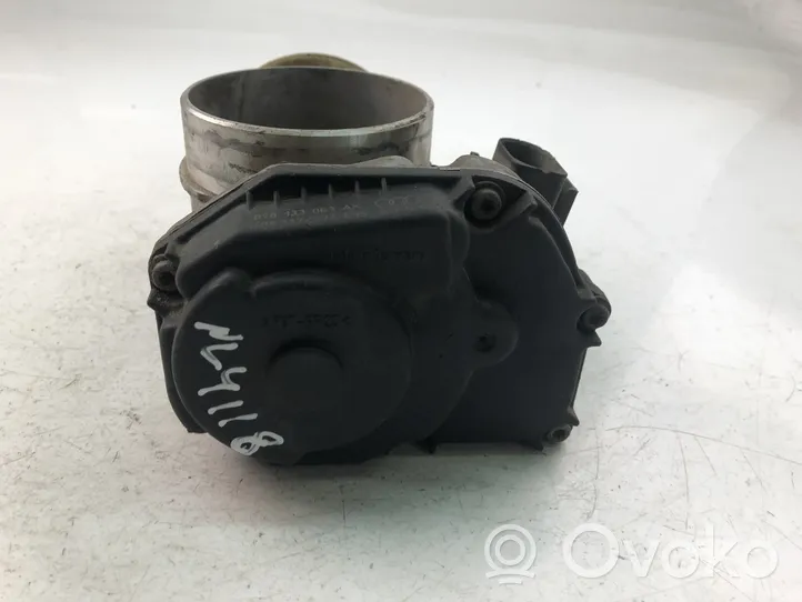 Audi A4 S4 B5 8D Valvola corpo farfallato 078133063AK