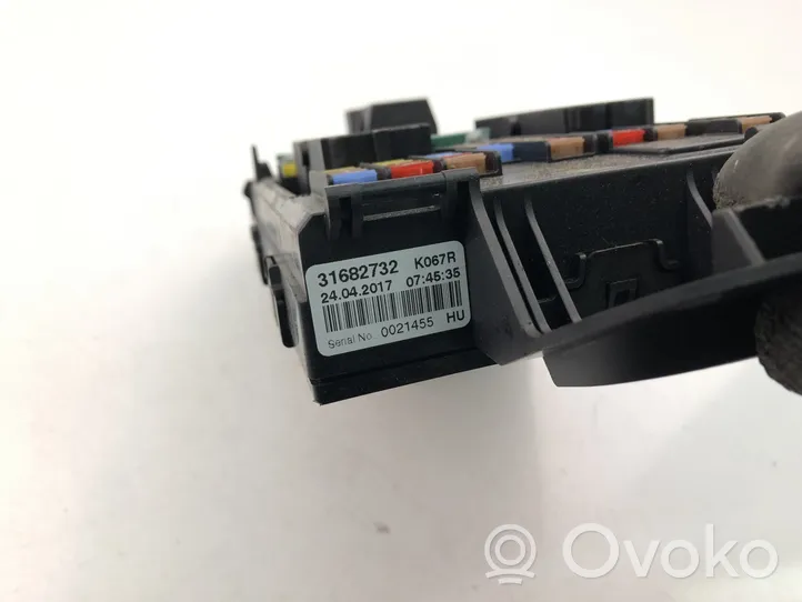 Volvo S90, V90 Fuse box set 31682732