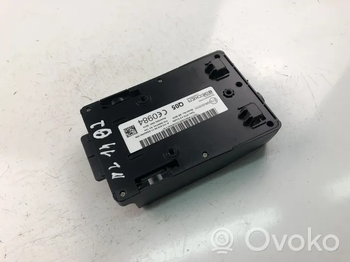 Mercedes-Benz B W246 W242 Navigacijos (GPS) valdymo blokas A1728100011