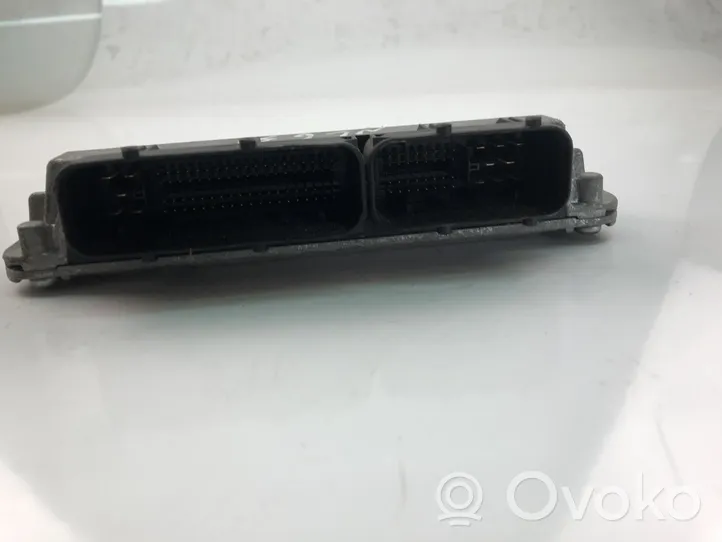 Volkswagen Fox Sterownik / Moduł ECU 03D906033H