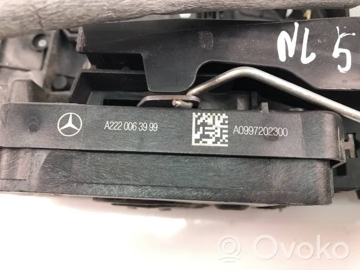 Mercedes-Benz C AMG W205 Serrure de porte arrière A2220063999