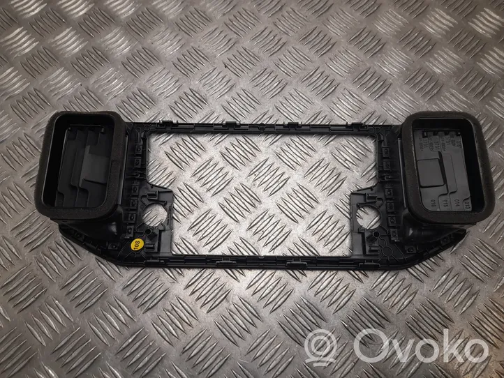 Volkswagen Crafter Dysze / Kratki środkowego nawiewu deski rozdzielczej 7C0857038F