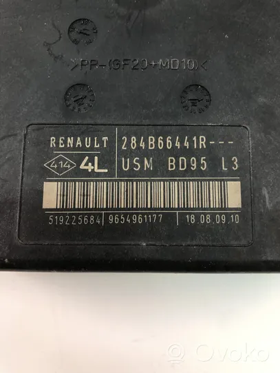 Renault Megane III Saugiklių dėžė (komplektas) 284B66441R