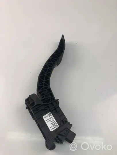 Volvo XC40 Accelerator throttle pedal 32212363