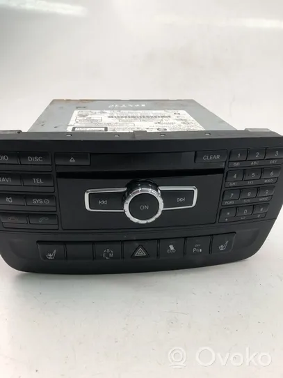 Mercedes-Benz B W246 W242 Hi-Fi-äänentoistojärjestelmä A2469009412