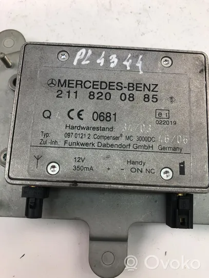 Mercedes-Benz SLK R171 Unidad de control/módulo de bluetooth 2118200885