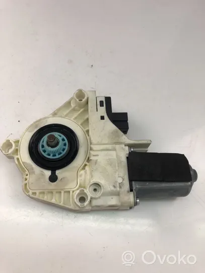 Audi A5 8T 8F Front door window regulator motor 8T0959802A